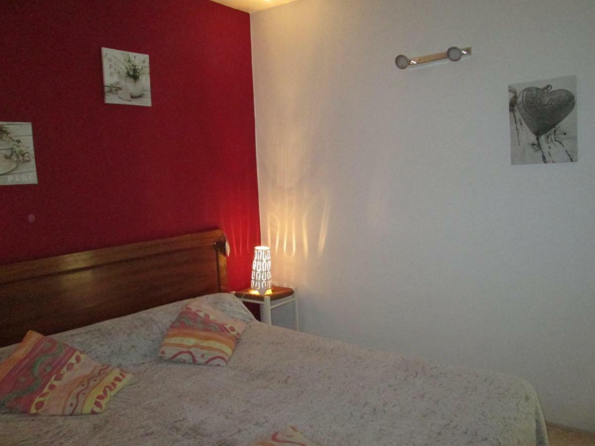 Le Chambron Apartment Condorcet Exterior photo
